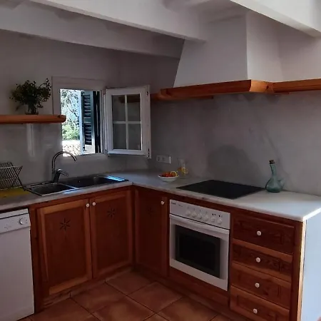 Finca Rustica Biniatzau Сasa de vacaciones